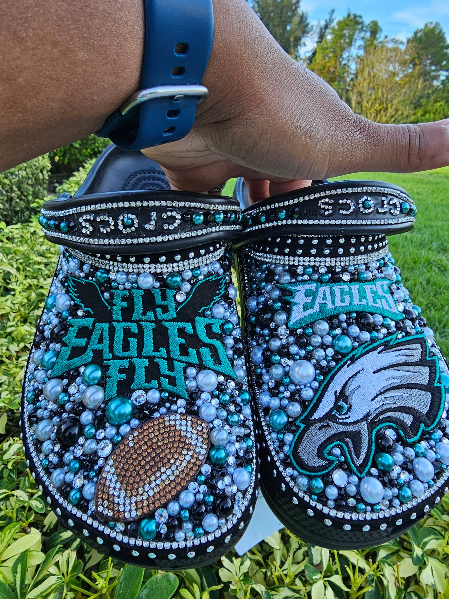 Womens NFL theme crocs